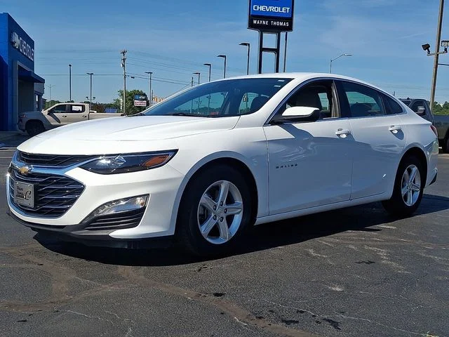 Used 2024 White Chevrolet LT image 3