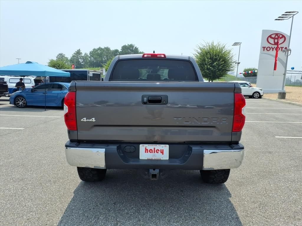 Used 2021 Gray Toyota SR5 image 6