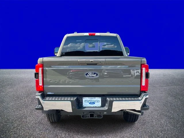 New 2027 Gray Ford Lariat image 4