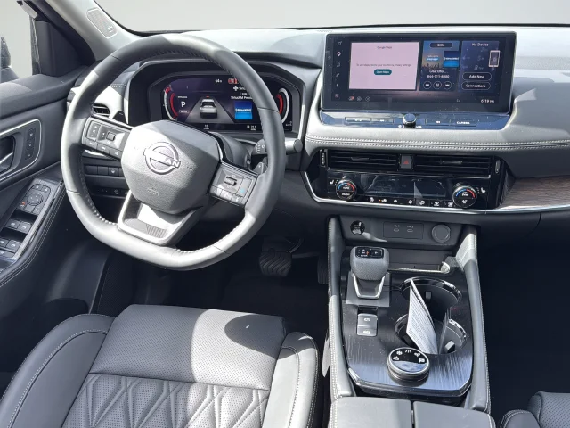 New 2026 Super Black Nissan Platinum image 11