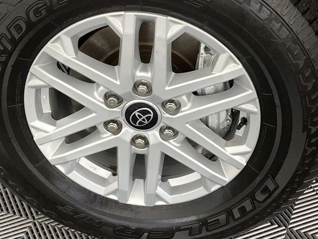 Used 2024 White Toyota SR5 image 33