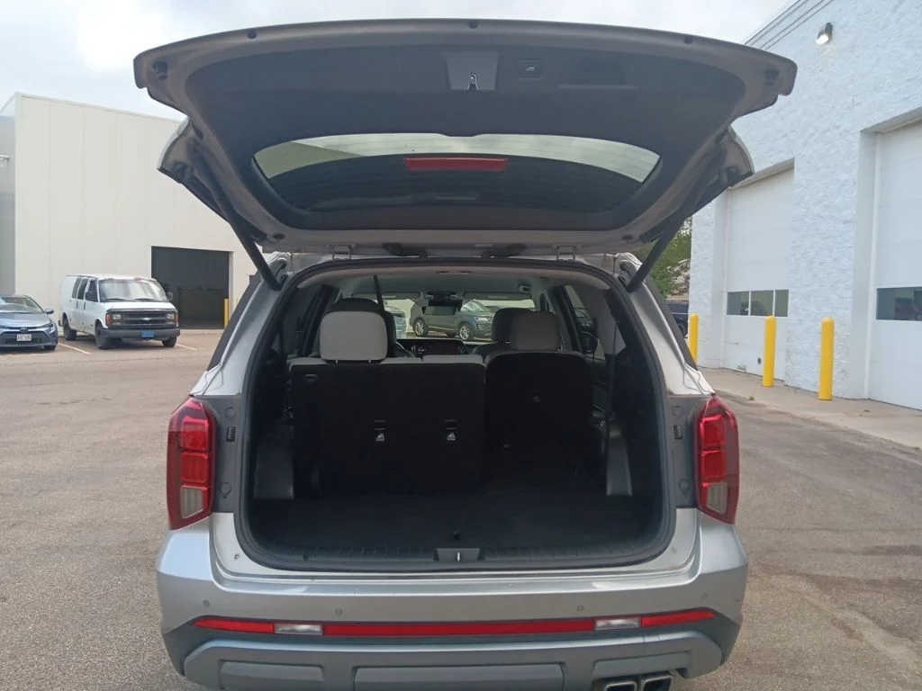 Used 2025 Typhoon Silver Hyundai SEL image 30