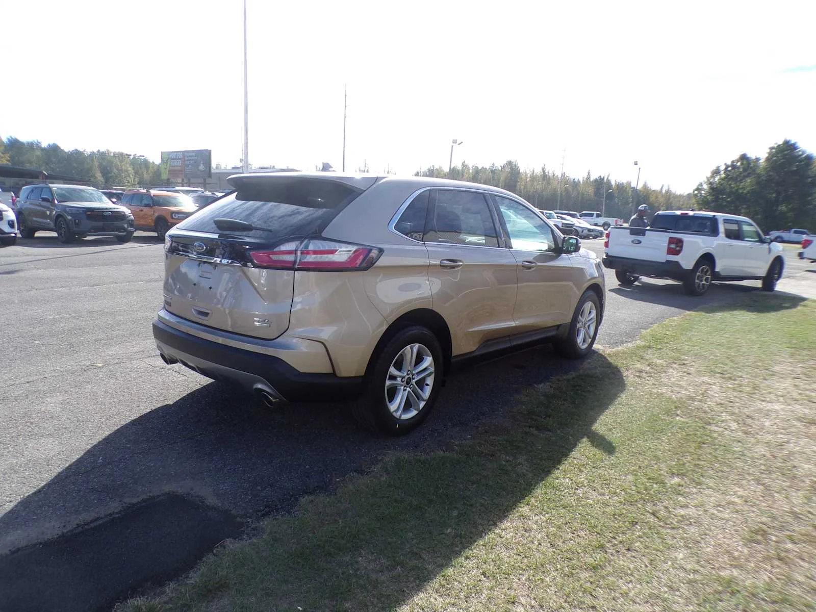 Used 2020 Desert Gold Metallic Ford SEL image 5
