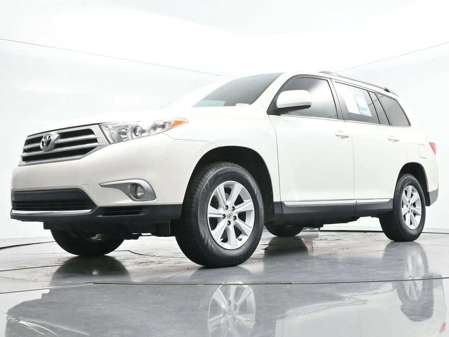 Used 2012 Blizzard Pearl Toyota SE image 45