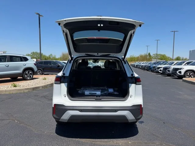 New 2026 White Volkswagen 2.0T SE image 3