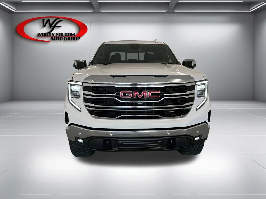 New 2026 Summit White GMC SLT image 2