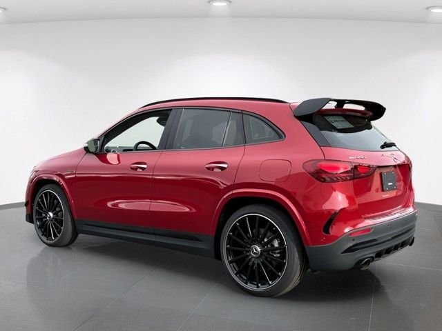 New 2026 MANUFAKTUR Patagonia Red Metallic Mercedes-Benz AMG® GLA 35 4MATIC® SUV image 6