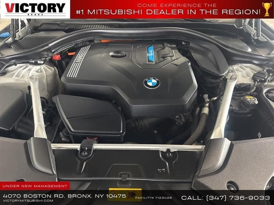 Used 2022 White BMW 530e iPerformance image 38