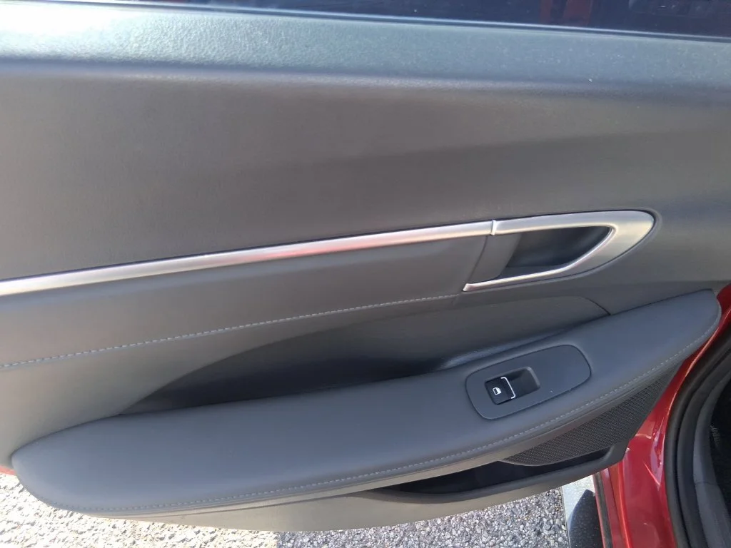 Used 2021 Red Hyundai Limited image 16