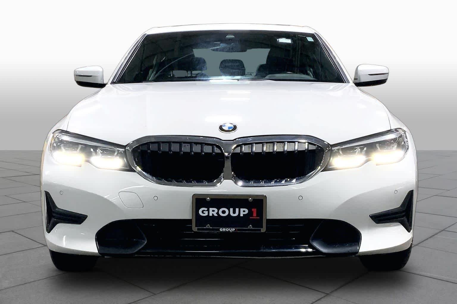 Used 2020 Alpine White BMW 330i xDrive image 4