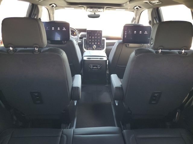 Used 2026  GMC Denali image 32