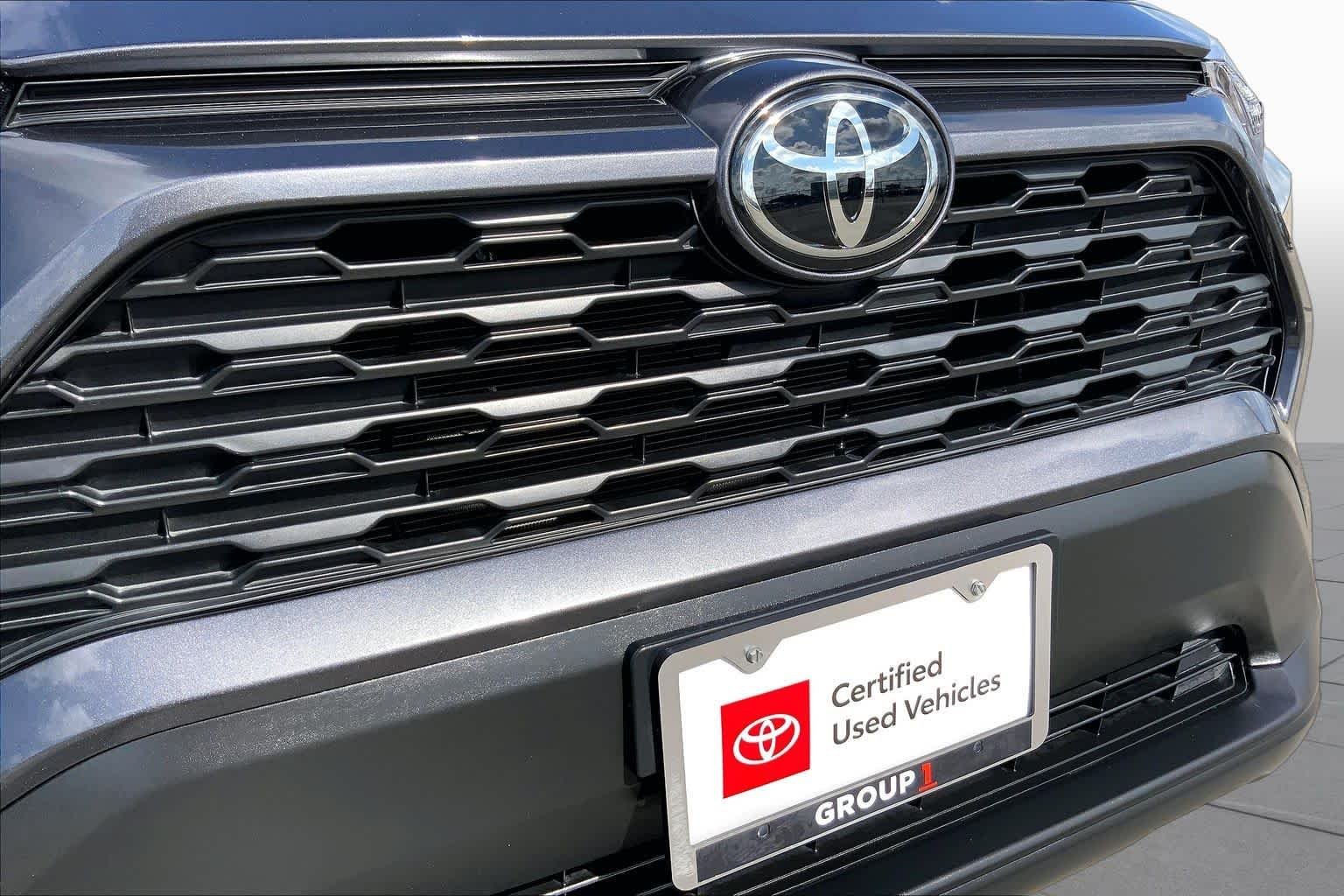 Used 2024 Magnetic Gray Metallic Toyota XLE image 29