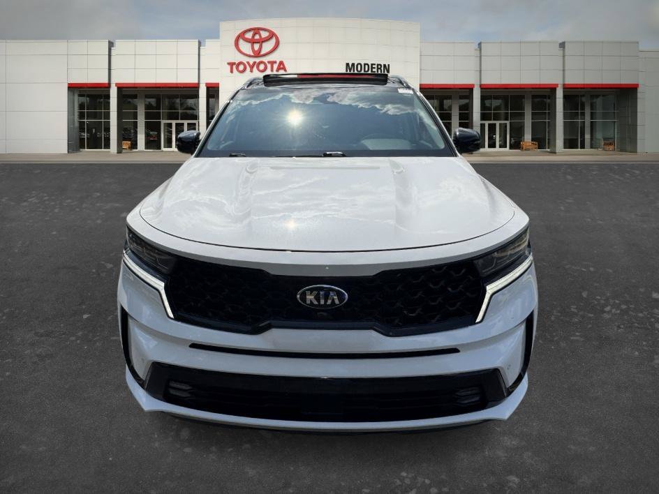 Used 2021 Glacial White Pearl Kia SX Prestige image 2