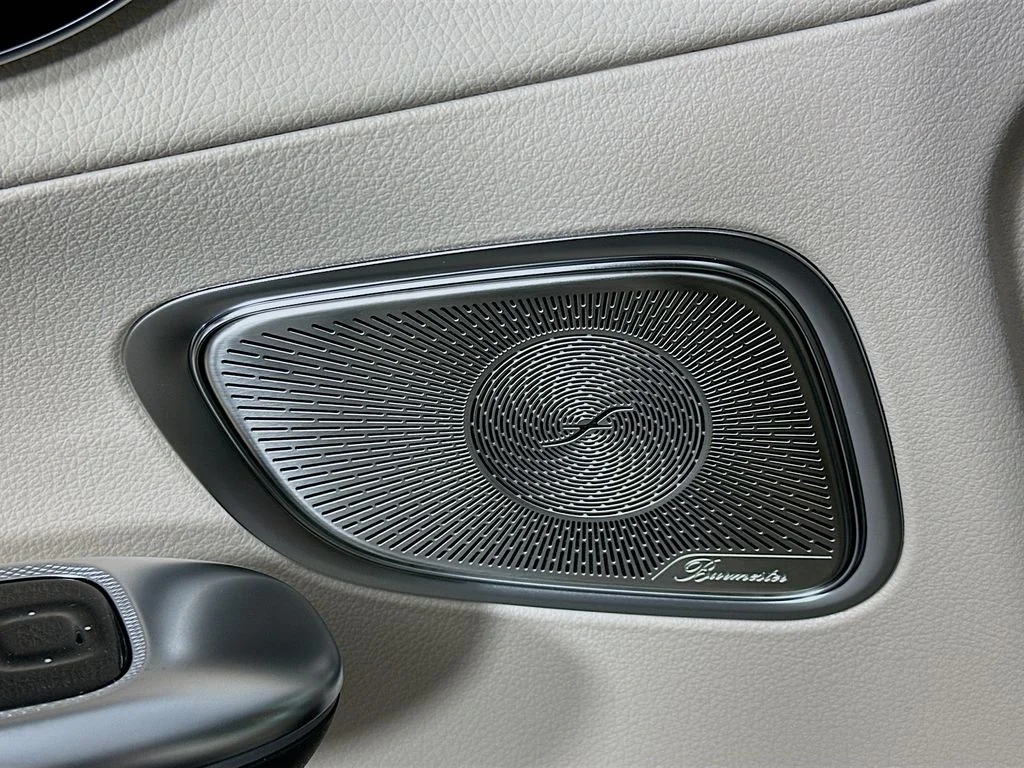 Used 2026 Black Mercedes-Benz GLC 300 image 18