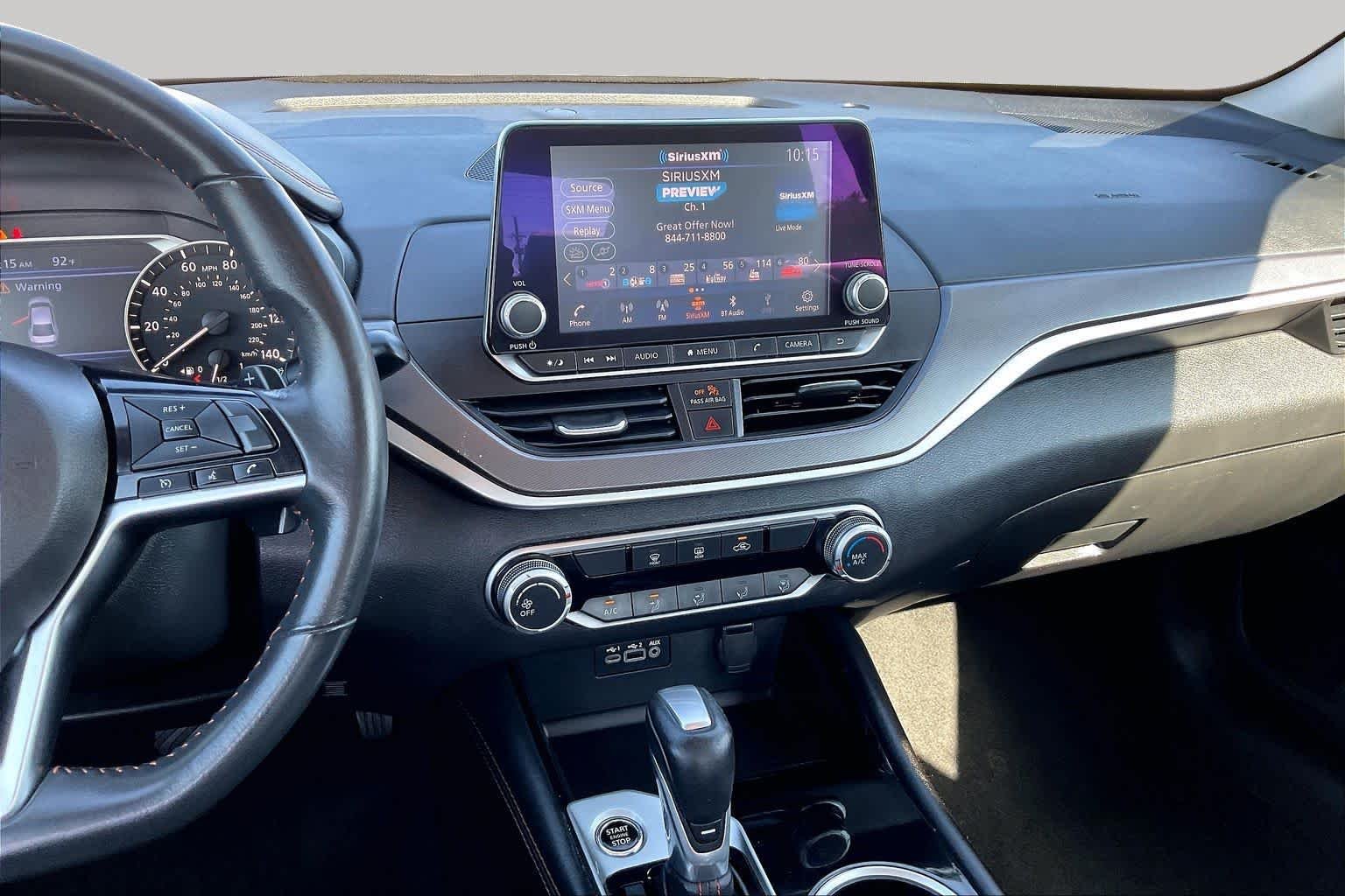 Used 2025 Glacier White Nissan SR image 7