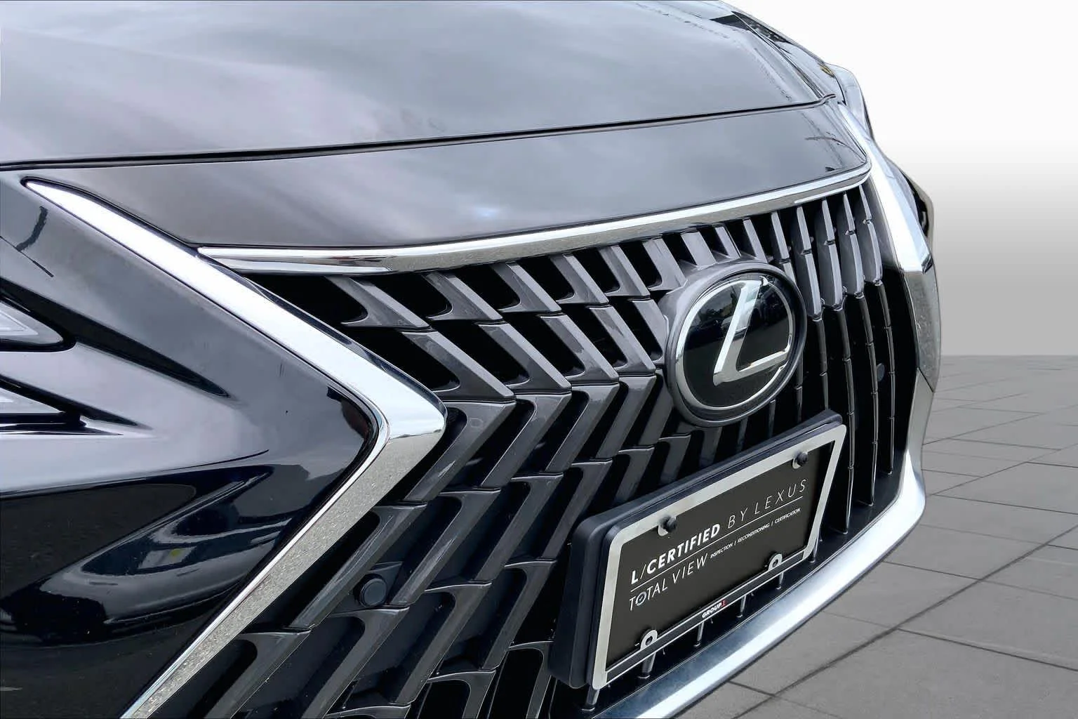 Certified Used 2024 OBSIDIAN Lexus  image 30