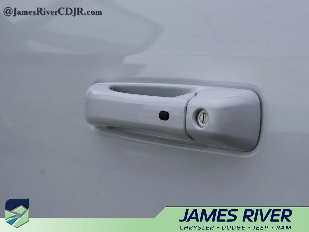 2025 RAM Ram 3500 Pickup Laramie - Photo 19