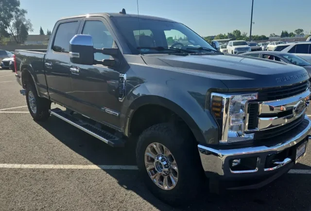 2019 Ford F-250 XLT 4x4 Crew Cab 6-3/4' Box's photo