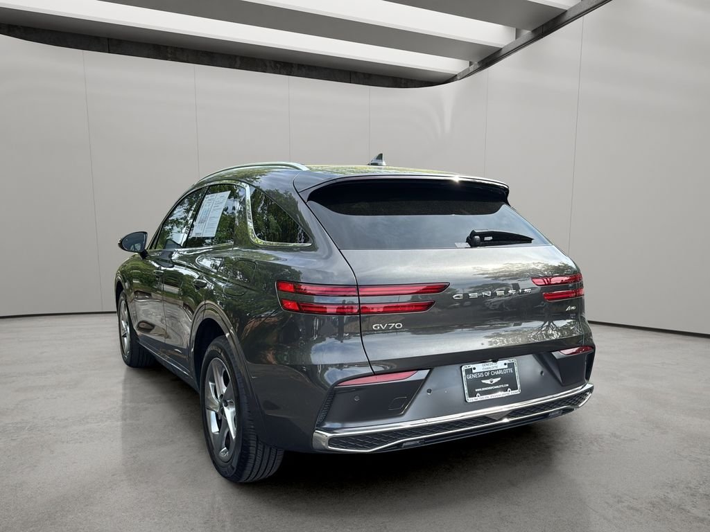 Certified Used 2026 Makalu Gray Genesis 2.5T image 3