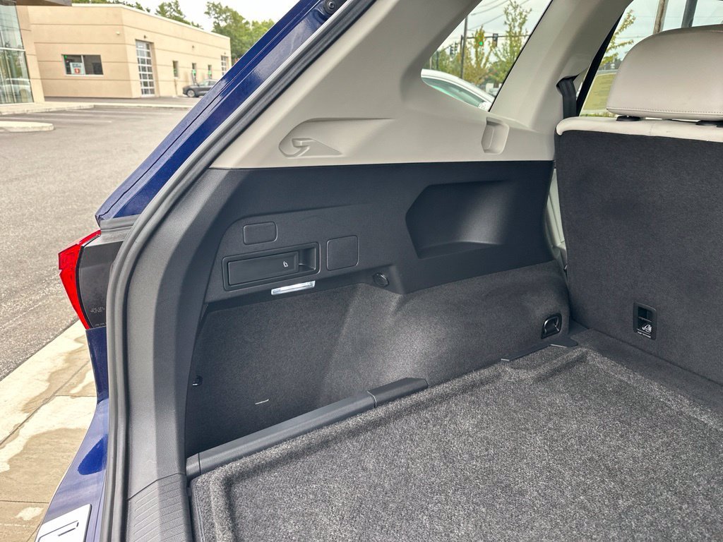 2022 Volkswagen Tiguan SE - Photo 35