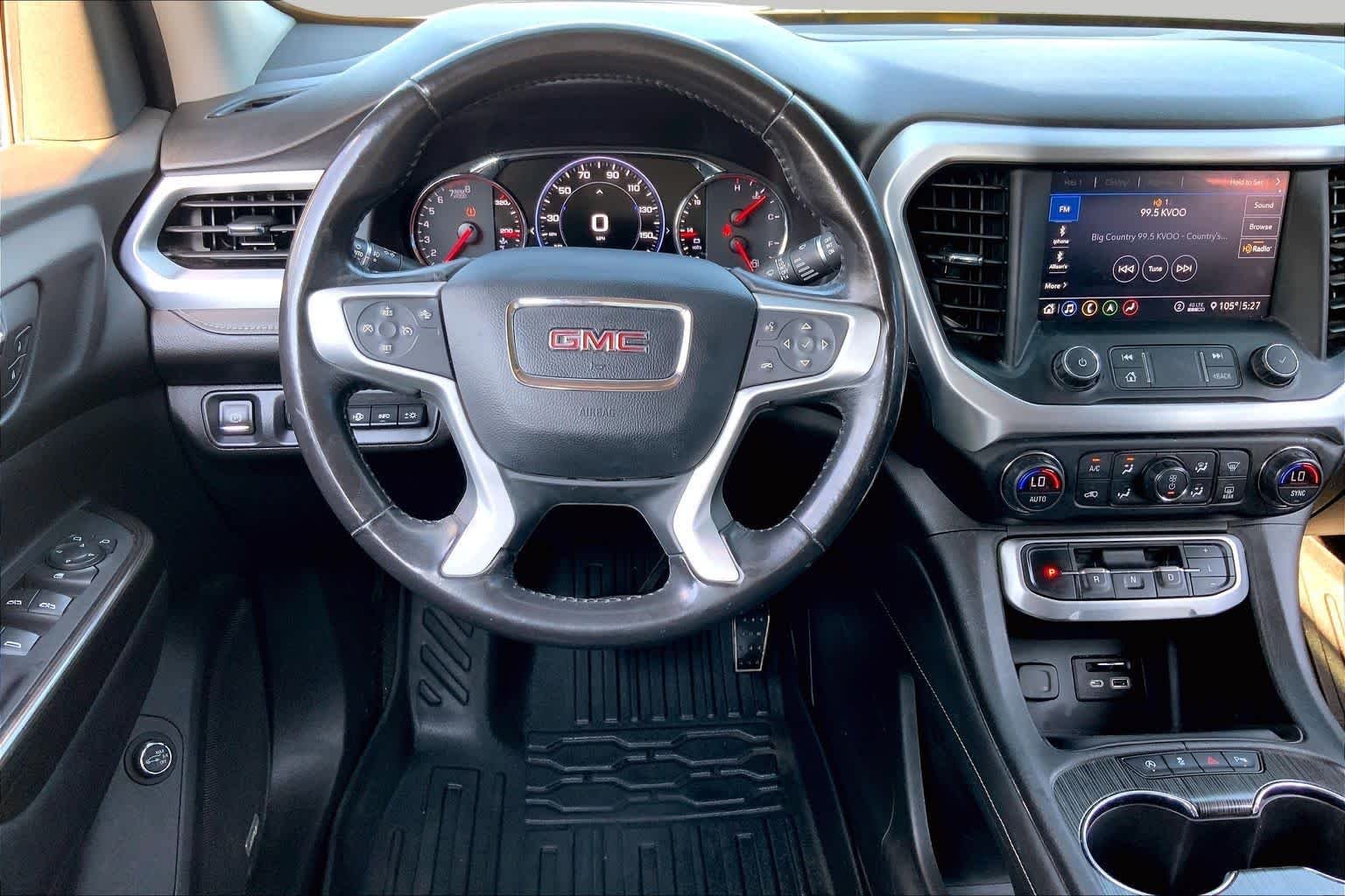 Used 2020 Dark Sky Metallic GMC SLT image 6