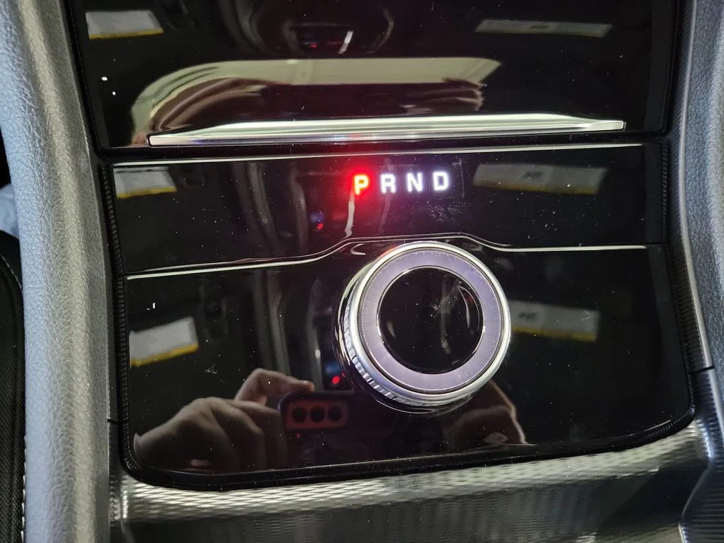 New 2026 Silver Zynith Jeep Laredo X image 17