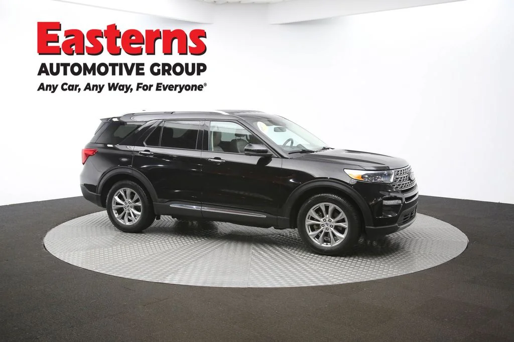 Used 2023 Black Ford Limited image 46