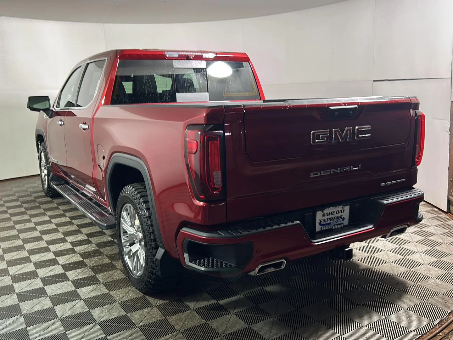 Used 2022 Cayenne Red Tintcoat GMC Denali image 10
