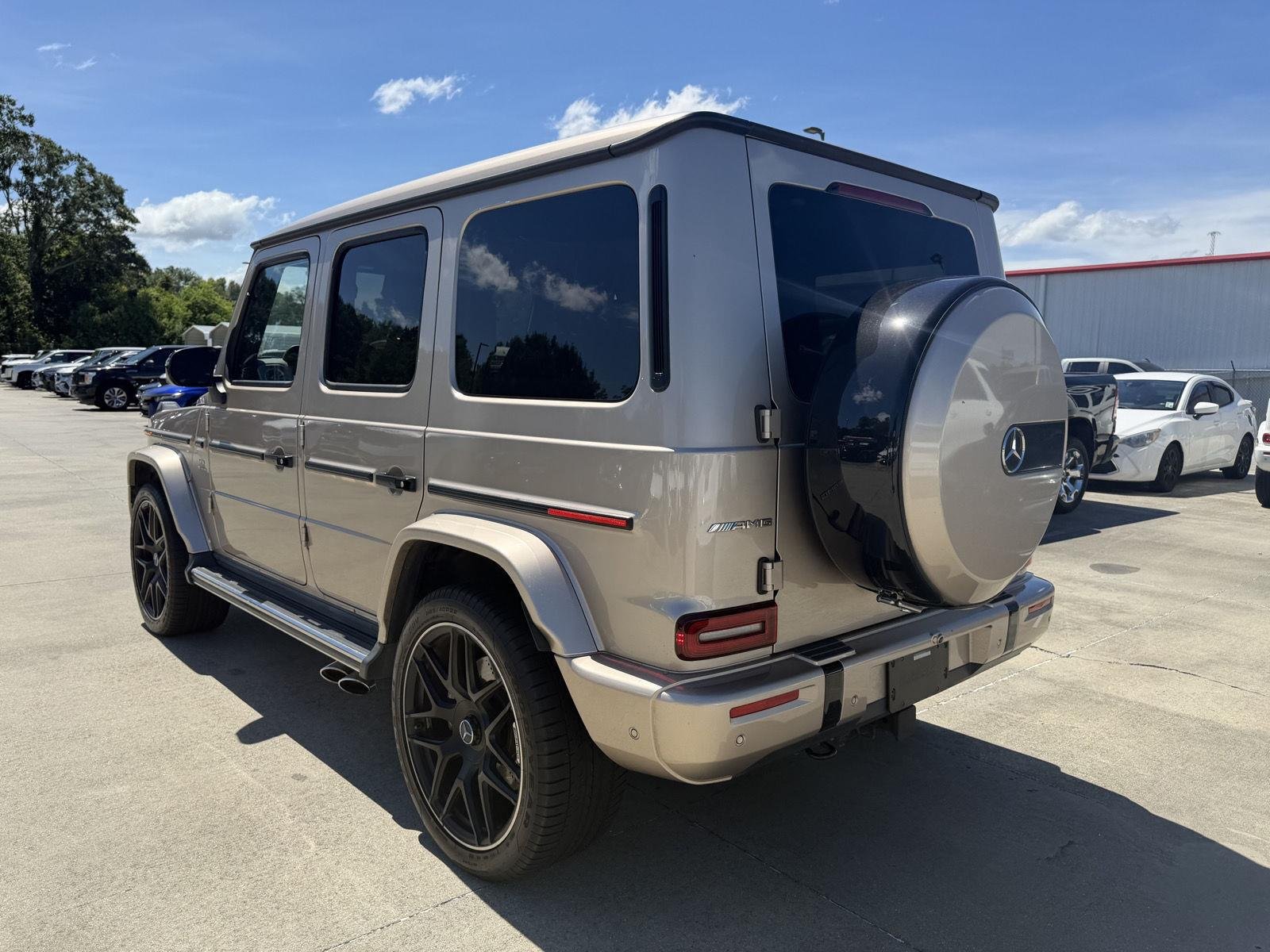 Certified Used 2025 MANUFAKTUR Desert Silver metallic Mercedes-Benz AMG® G 63 image 20