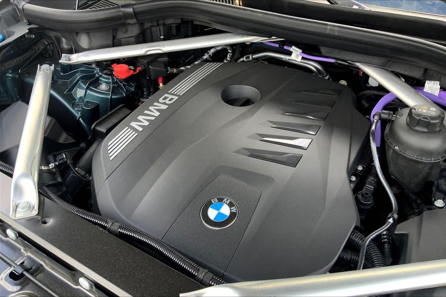 Used 2026 Blue Ridge Mountain Metallic BMW sDrive40i image 46