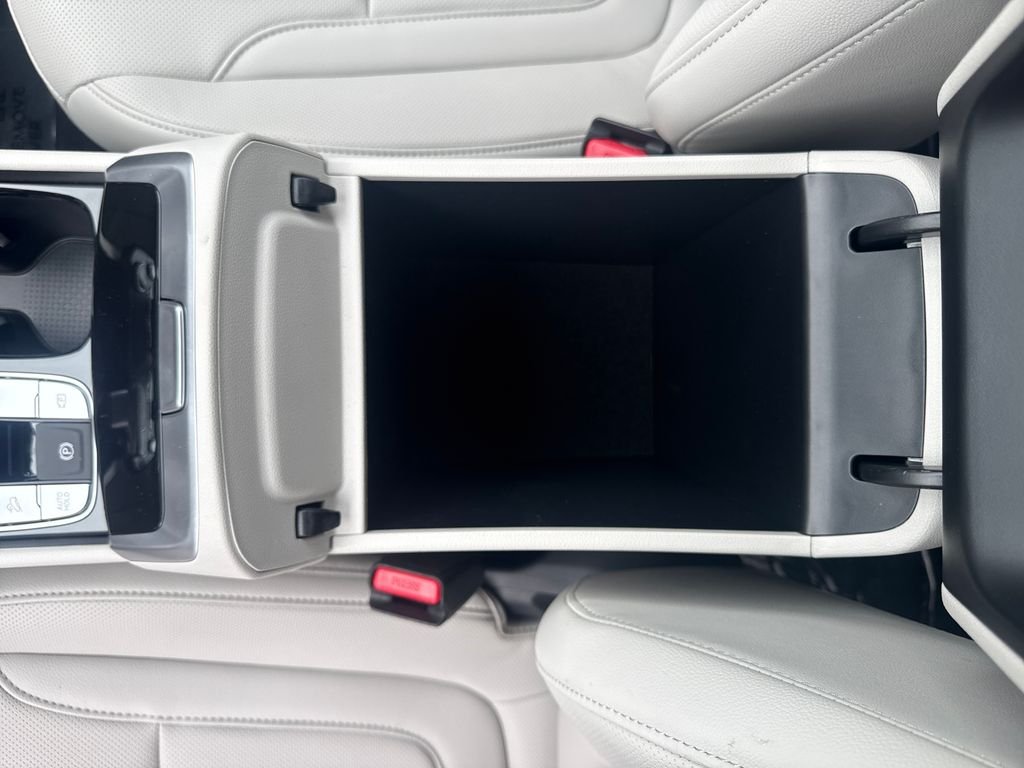 New 2026 White Hyundai SEL Plus image 26
