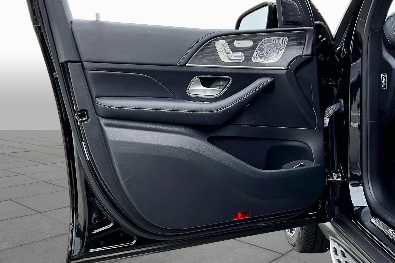 Used 2023 Black Mercedes-Benz GLE 350 image 22