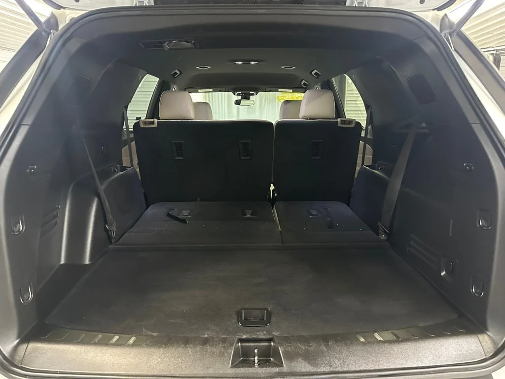 Used 2023 Summit White Chevrolet LS image 23