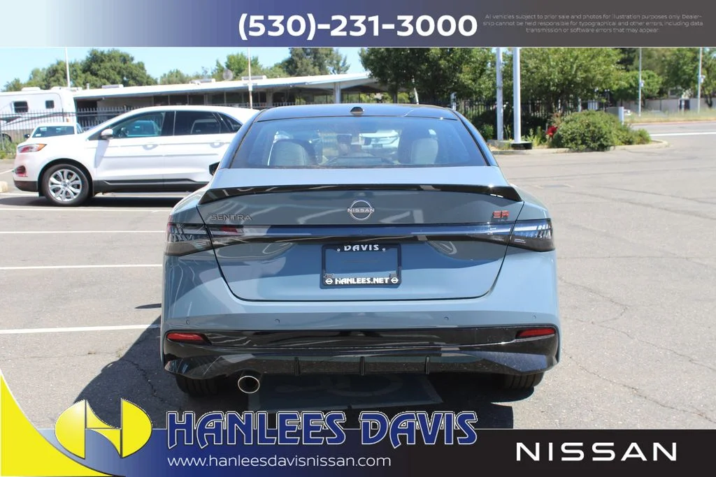 New 2026 Atlantic Gray Metallic / Super Black Two-tone Nissan SR image 8