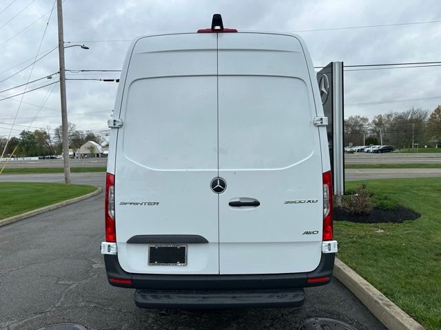 New 2026 Arctic White Mercedes-Benz Cargo 170 WB image 4