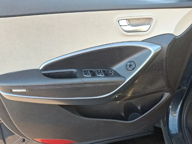 Used 2017 Blue Hyundai 2.4 Base image 12