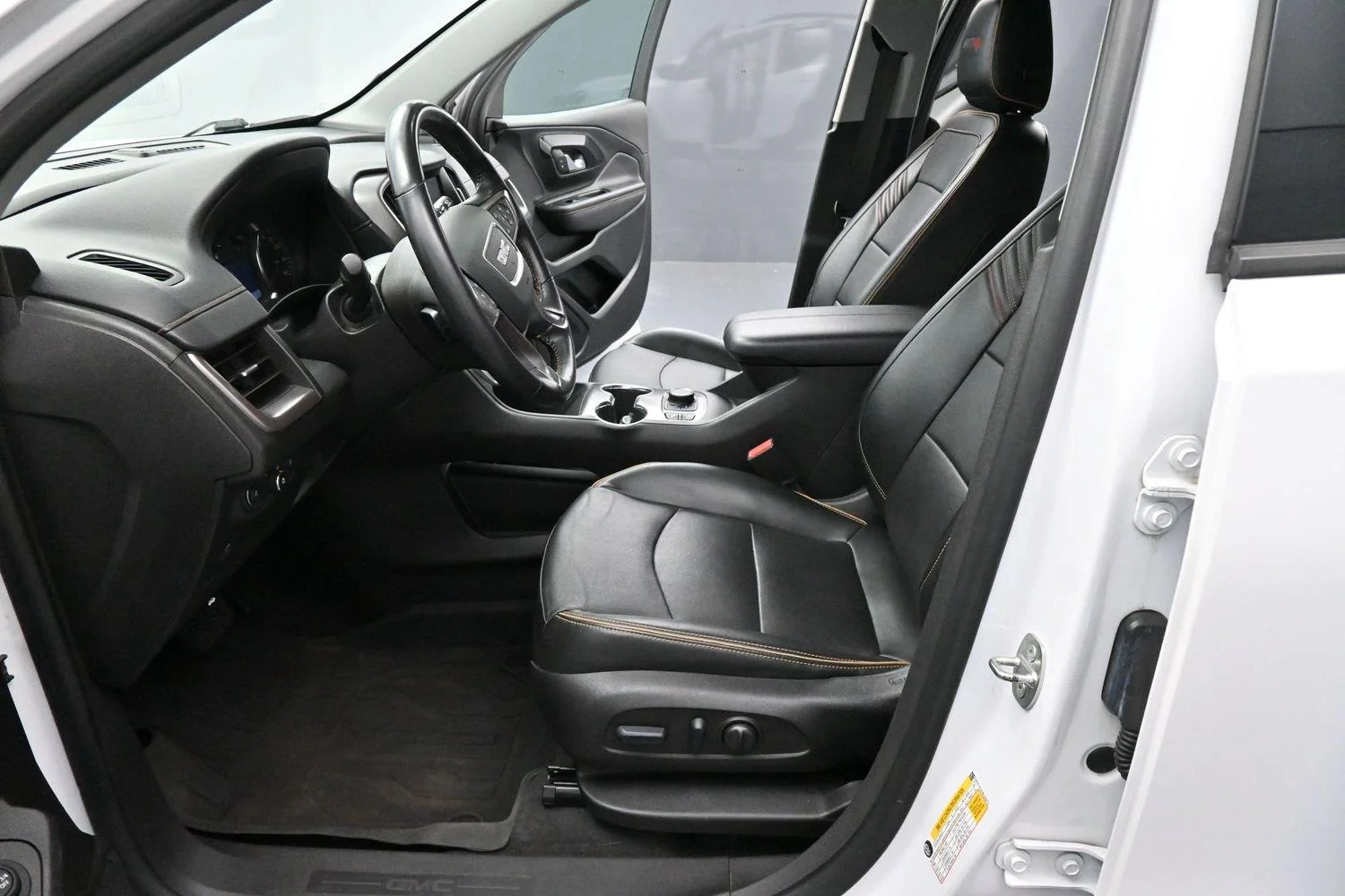 Used 2022 Summit White GMC AT4 image 15