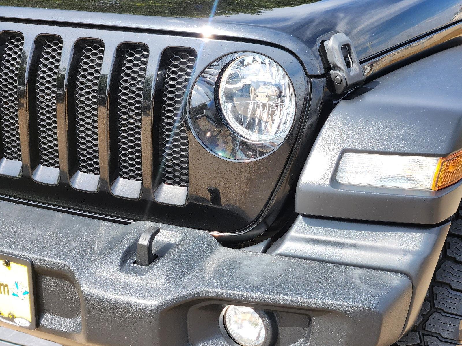 Used 2021 Black Clearcoat Jeep Sport image 7