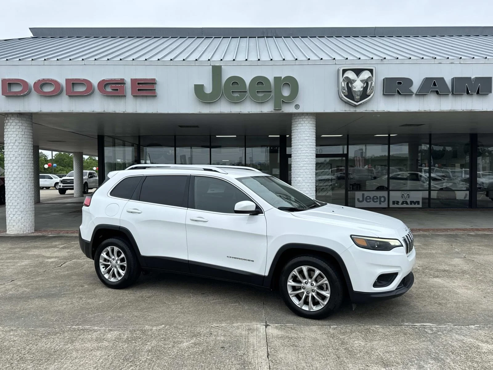 2019 Jeep Cherokee Latitude's photo