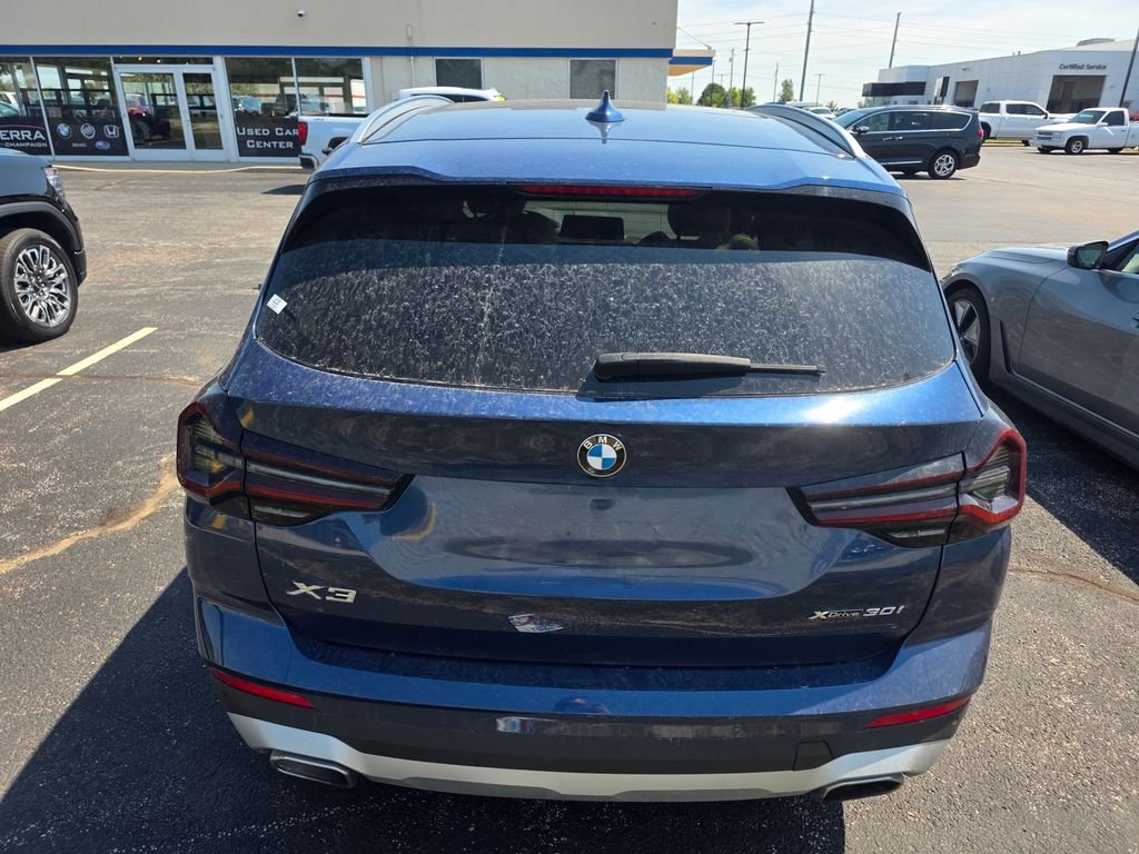 Used 2024 Phytonic Blue Metallic BMW xDrive30i image 3
