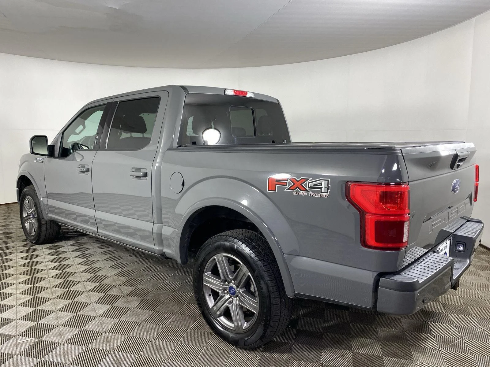 Used 2020 Lead Foot Ford LARIAT image 4