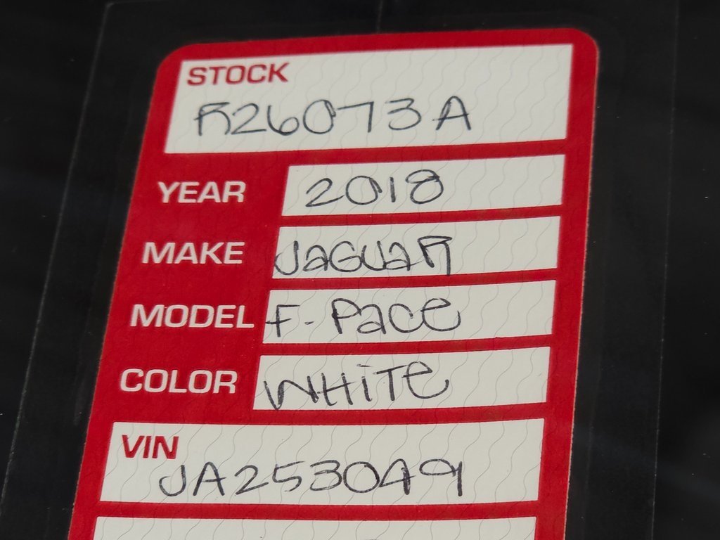 2018 JAGUAR F-PACE - Image 33