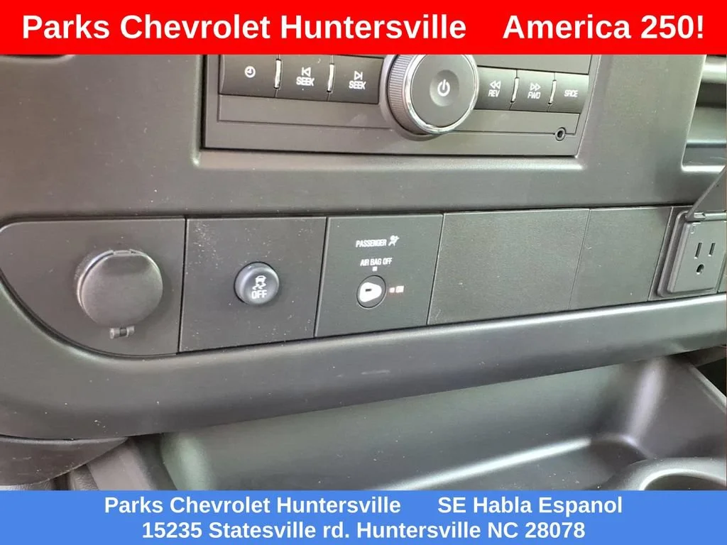 New 2026 Summit White Chevrolet WT image 8
