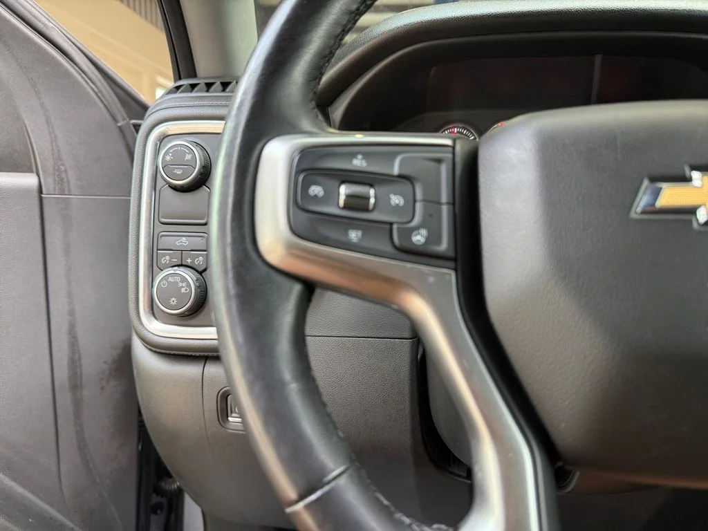 Used 2019 Gray Chevrolet LT image 24