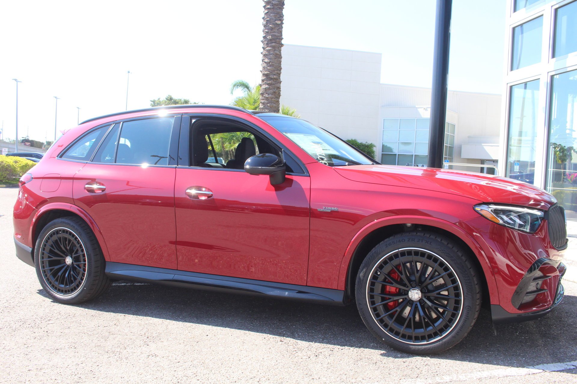 New 2026 MANUFAKTUR Patagonia Red Metallic Mercedes-Benz AMG® GLC 43 image 39