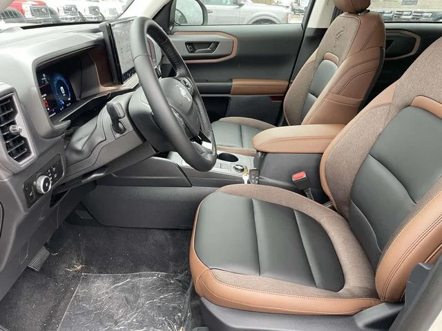 New 2025 Desert Sand Ford Outer Banks® image 15