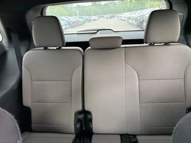 2025 Chevrolet Traverse LT - Photo 8