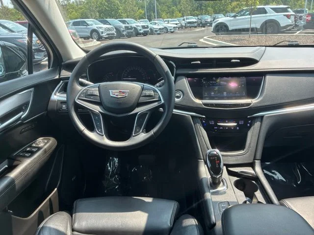 Used 2017 Stellar Black Metallic Cadillac Premium Luxury image 22