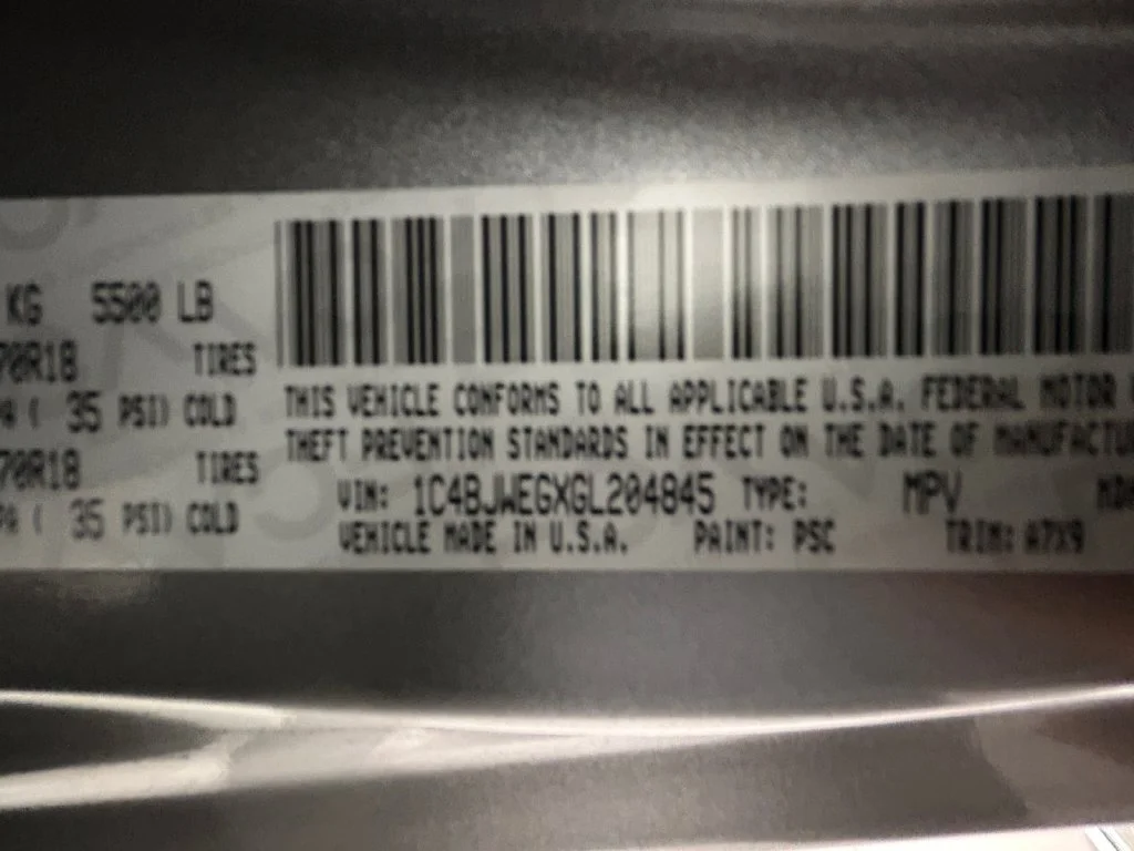 Used 2016 Silver Jeep Unlimited Sahara image 20
