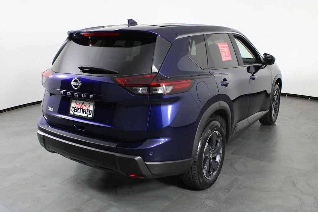 2025 Nissan Rogue SV - Photo 4
